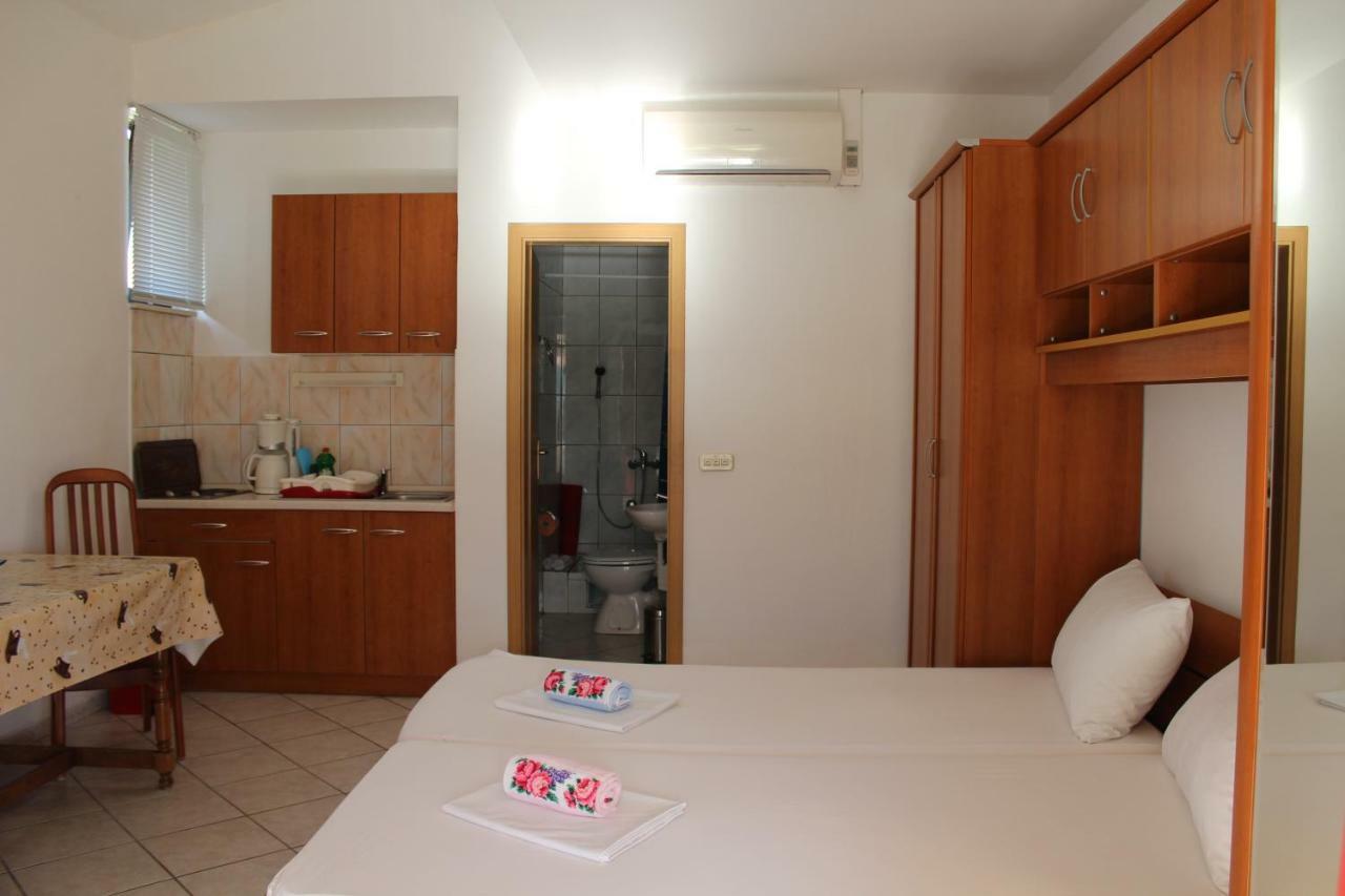 Apartments Sveti Anton Orebic Ngoại thất bức ảnh
