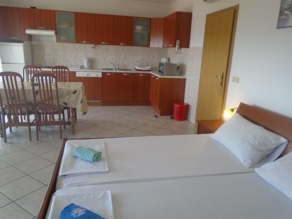 Apartments Sveti Anton Orebic Ngoại thất bức ảnh