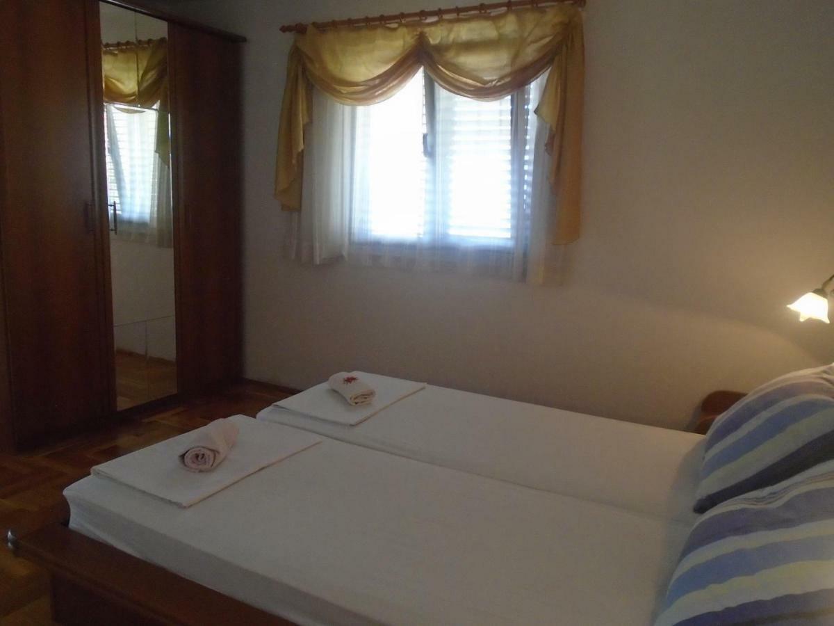 Apartments Sveti Anton Orebic Ngoại thất bức ảnh