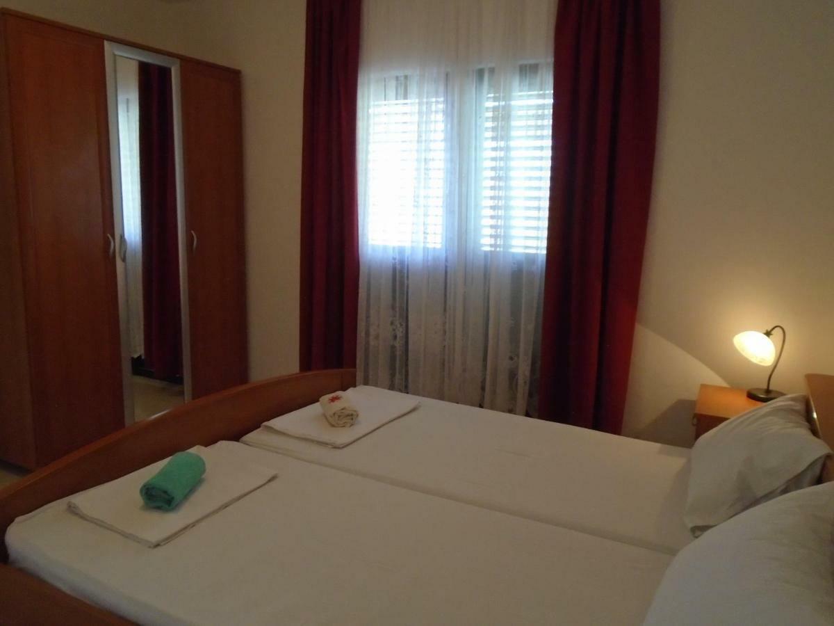 Apartments Sveti Anton Orebic Ngoại thất bức ảnh